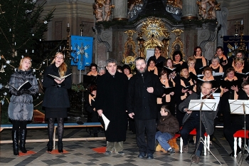 Novoroční koncert 2012 ve Křtinách 056.jpg